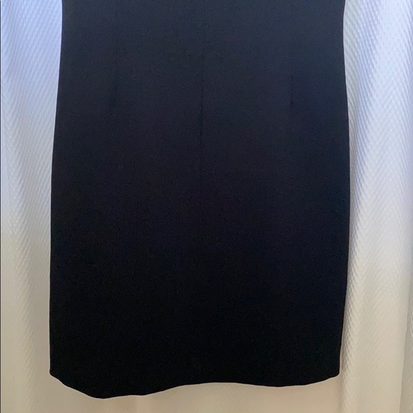 Wilfred Montburn Black V neck dress - Picture 8 of 13